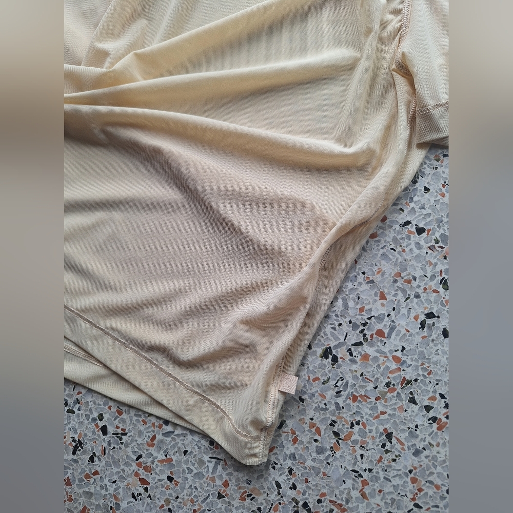 96 Lululemon Lightweight Mesh Reversible Yoga T-S… - image 7